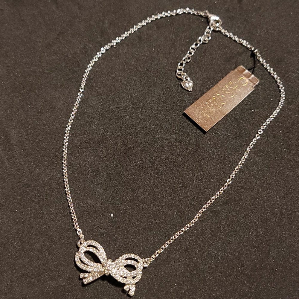 Carolee necklace bow necklace